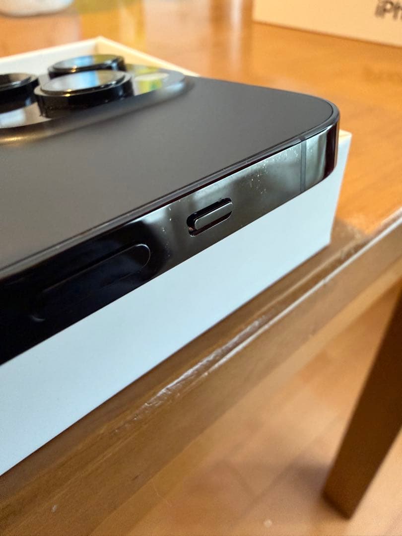 【美品】iPhone 14 Pro 128GB SIMフリー 箱・純正ケーブル付