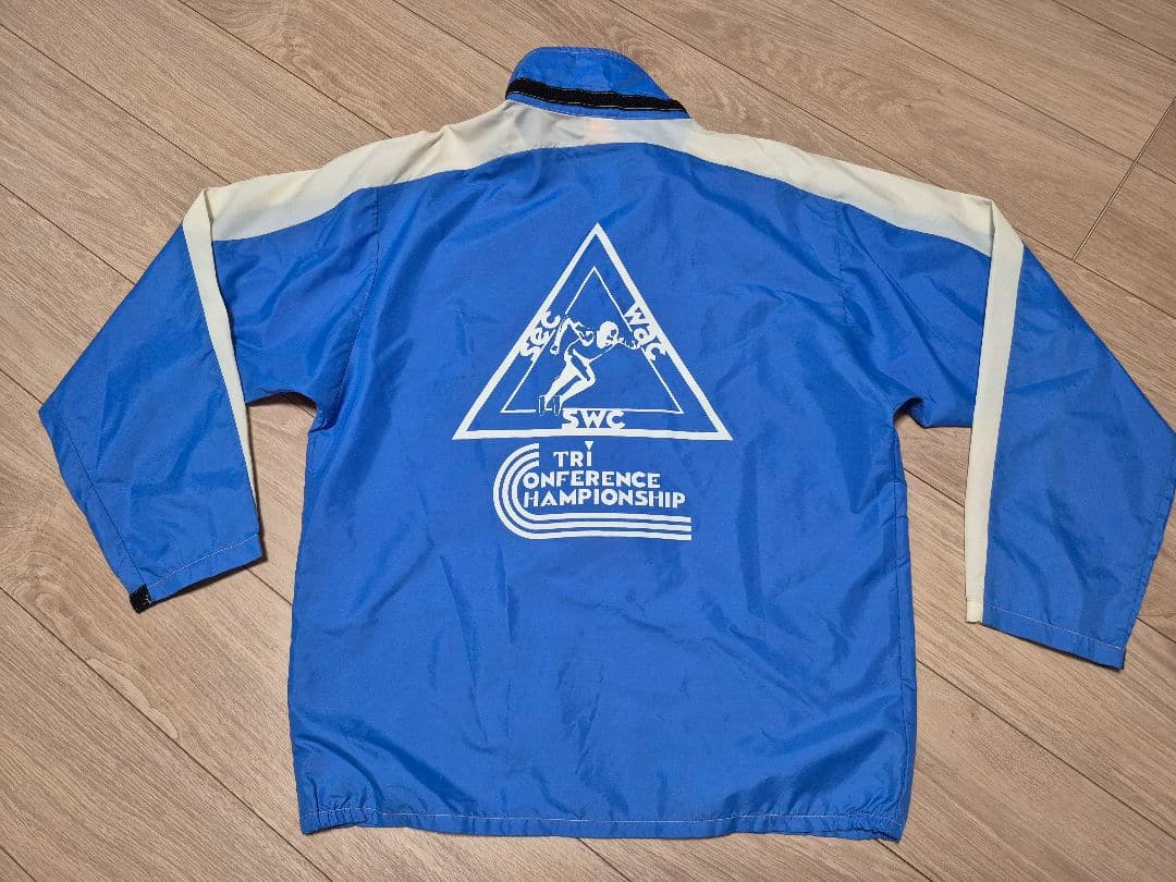 ヴィンテージ　ナイキ　ナイロンジャケット　オレンジタグ　70s　バックプリント