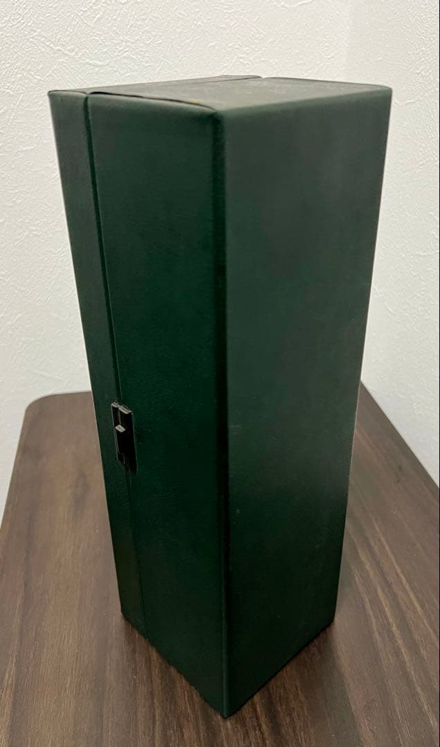 【ラフロイグ】40年　空き箱