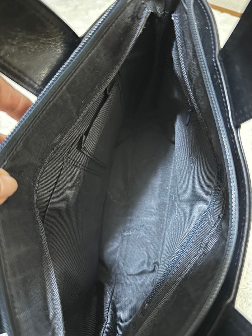 k キタムラ　レディースバック 黒 レザートートバッグ