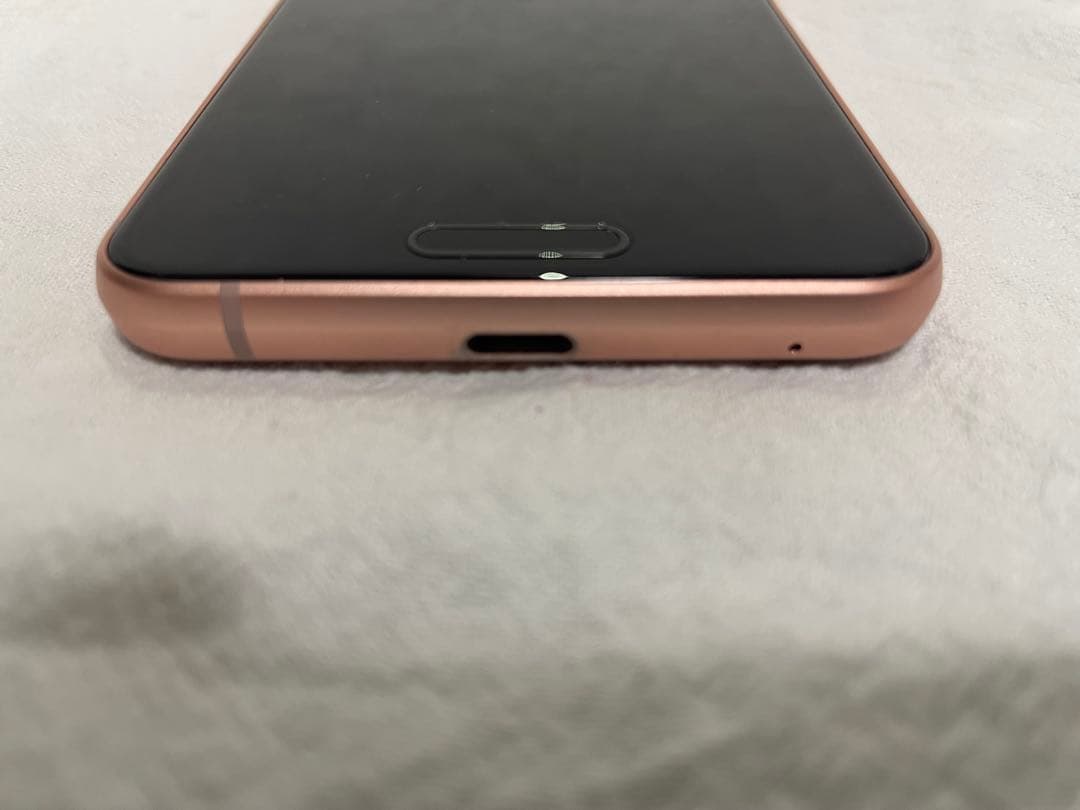 AQUOS SH-RM12 ローズゴールド スマートフォン 本体