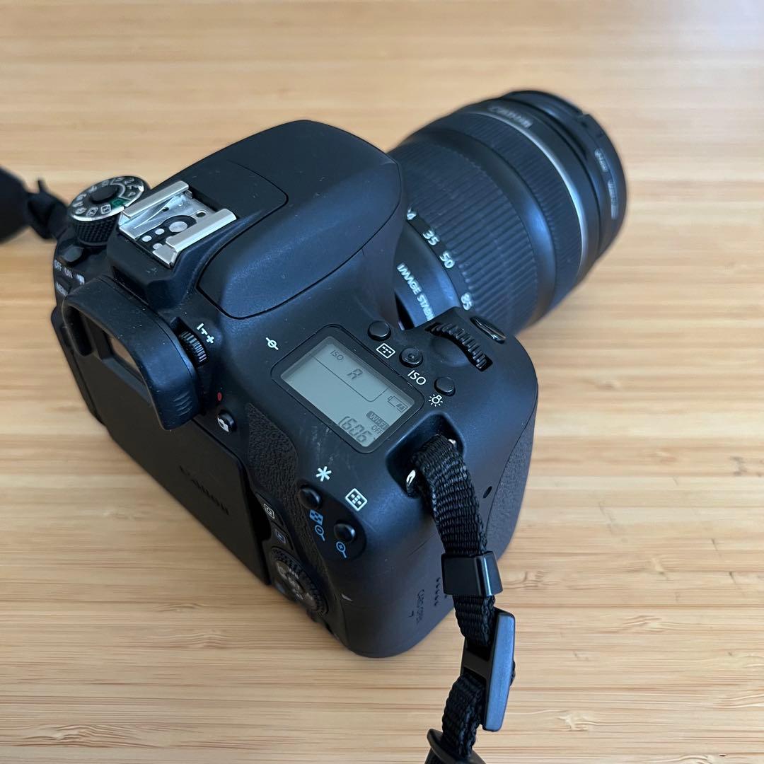 EOS 8000D　EF-S18-135 IS STM レンズキット