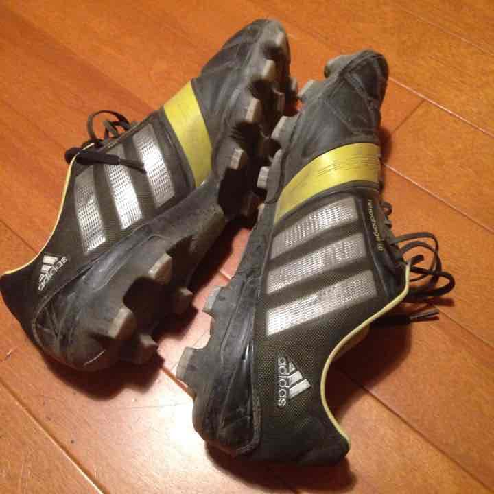 サッカースパイクナイトロチャージ1.0