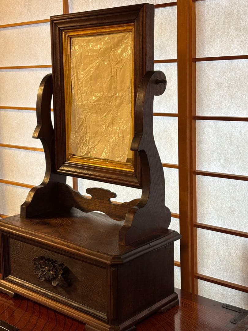 骨董品 明治、大正指物師による特別注文の芸者鏡台。