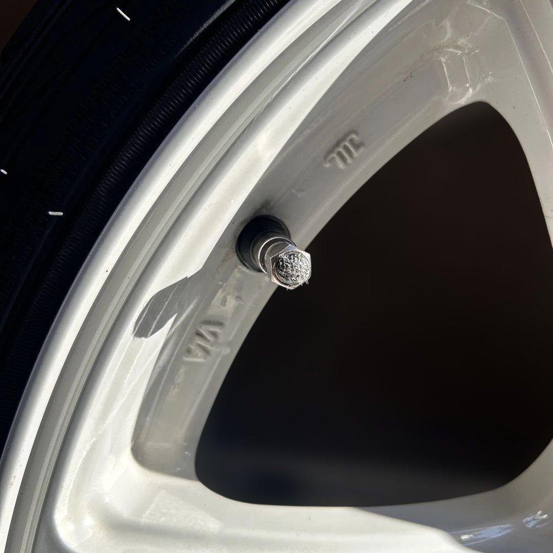 VALINO ヴァリノ N820S 114.3 5穴　18 9.5j +12