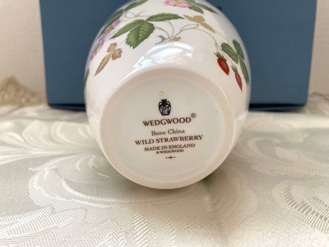 希少　ウェッジウッド ワイルドストロベリー　花瓶　黒壺
