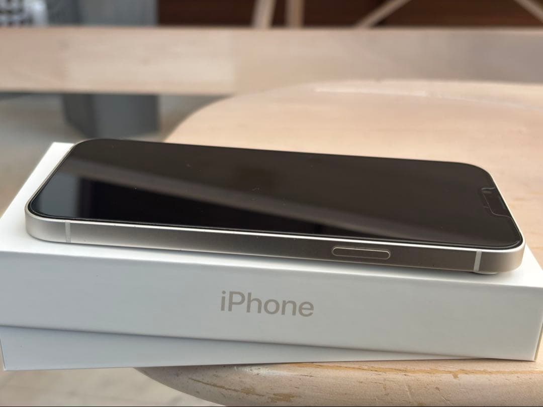 【美品】iPhone14Plus 128GB 1/17(土)まで掲載