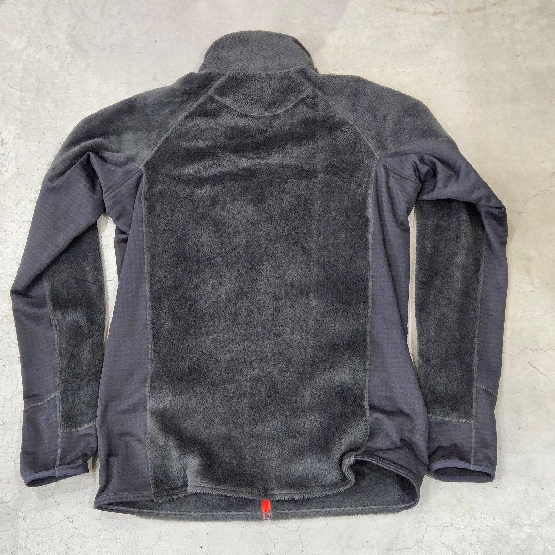 パタゴニア　メンズ R2 ジャケット