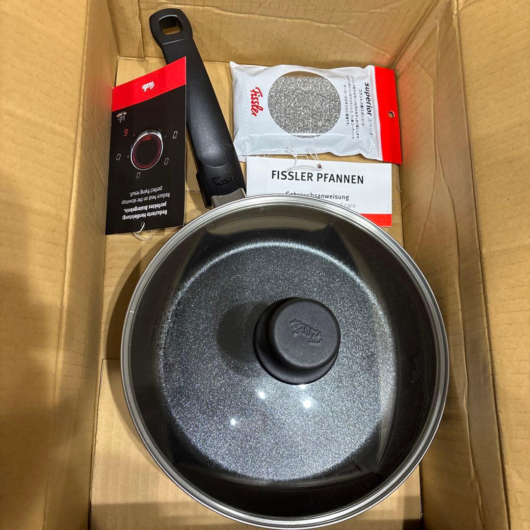 ★新品未使用★ Fissler フライパン 26センチ ガラス蓋 スポンジ付き