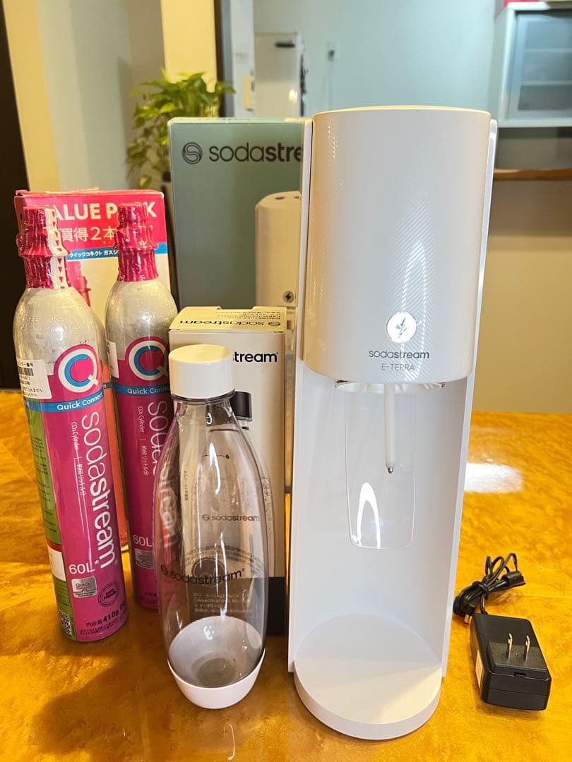 Sodastream E-TERRA 満タンガスシリンダー2本　専用ボトル1本
