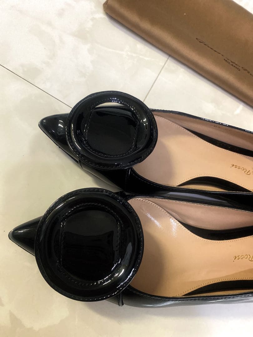 専用☆ジャンヴィトロッシ☆フラットパンプス黒35美品