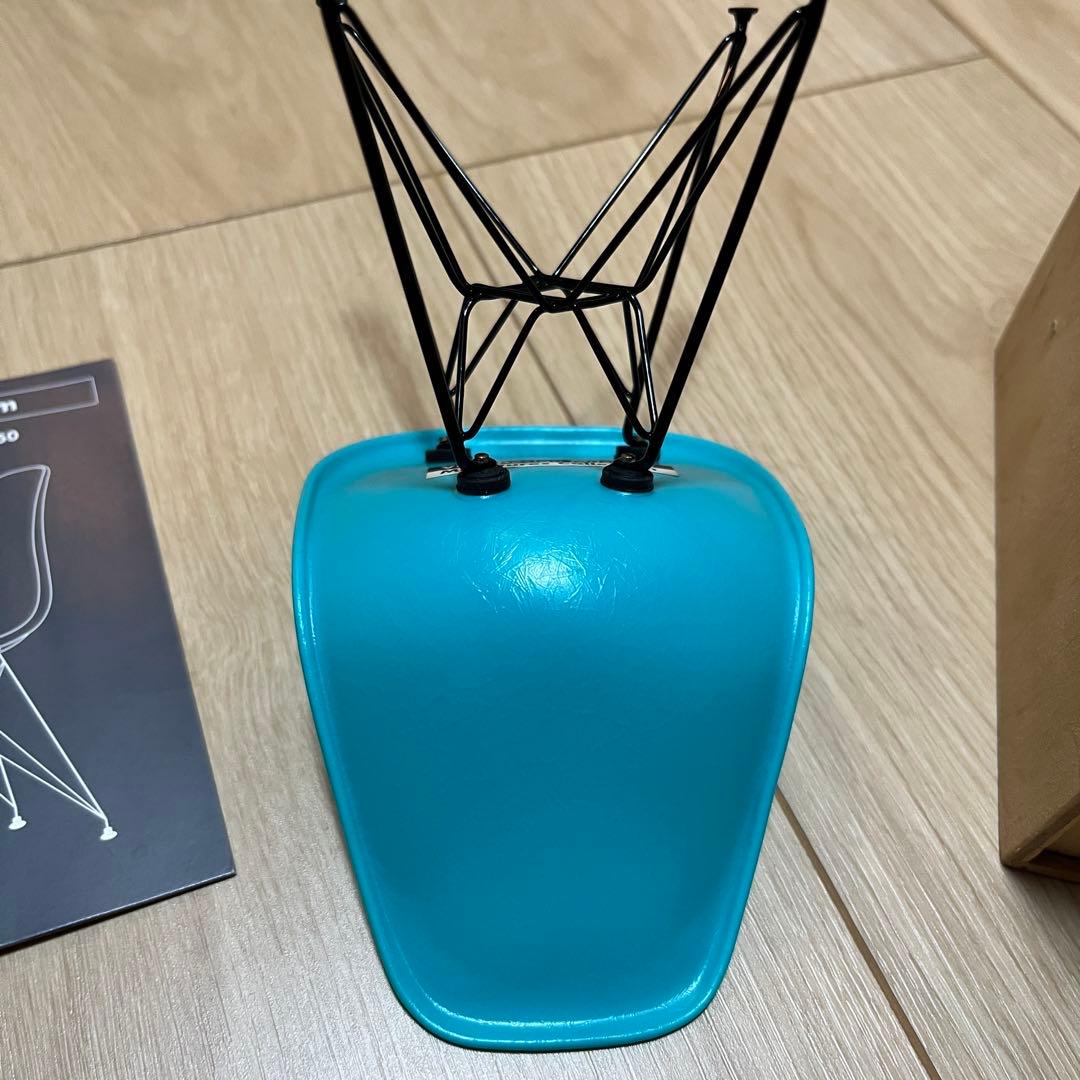 Vitra ミニチュア イームズ シェルチェア ハーマンミラー　焼けあり