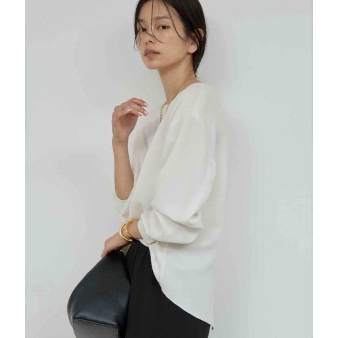 極美品✨ガリャルダガランテ 1,7万円 バックスリットブラウスT ホワイト