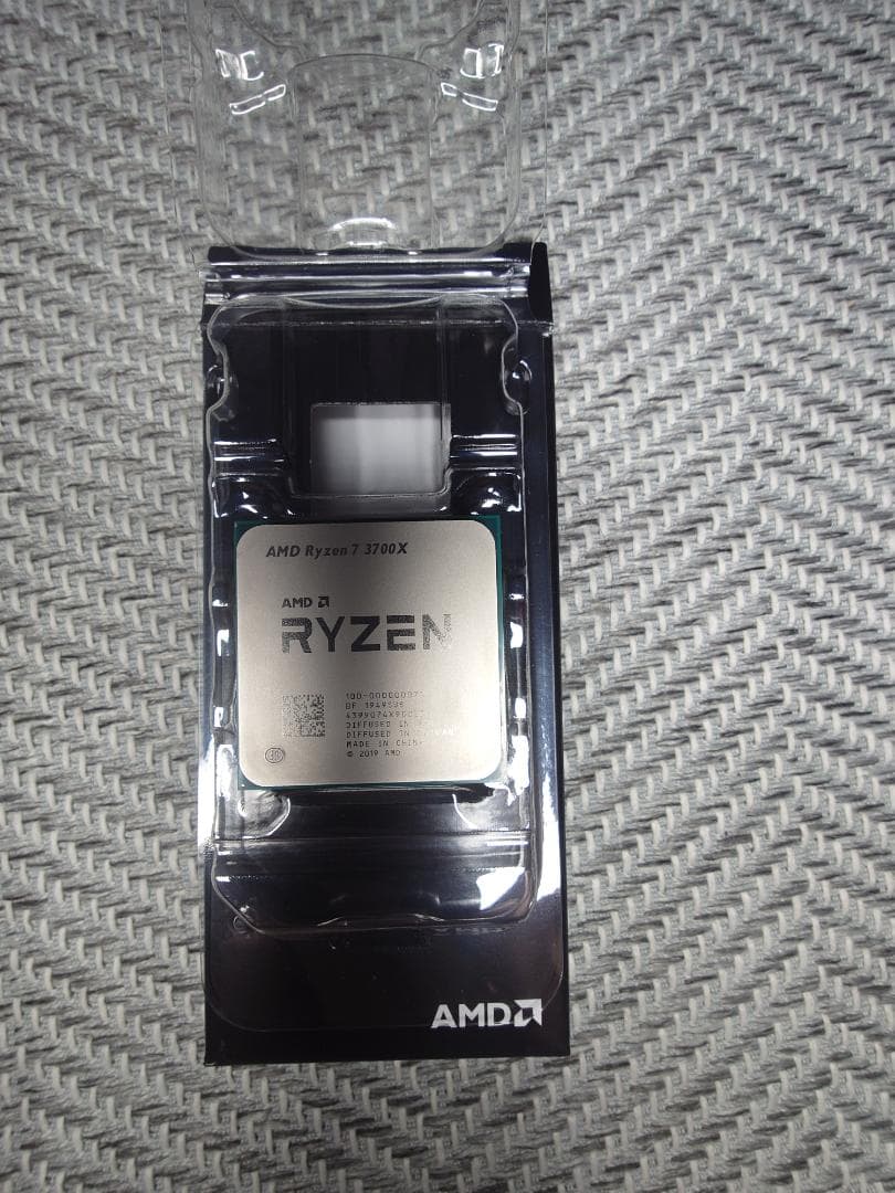 AMD RYZEN 7 3700X CPU クーラー付き