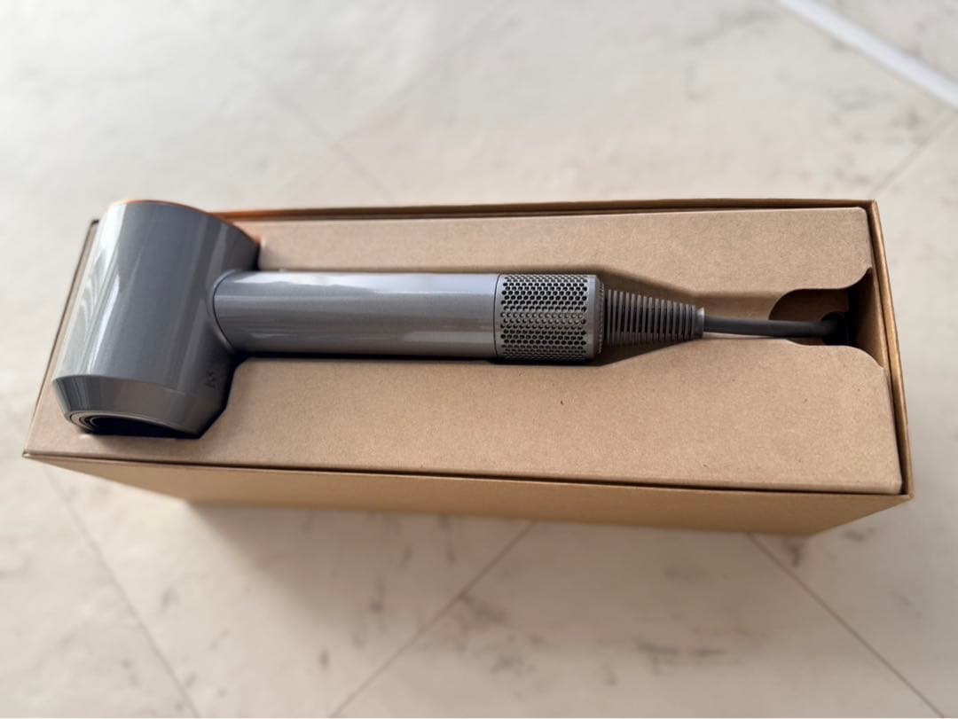 Dyson Supersonic ヘアドライヤー グレー