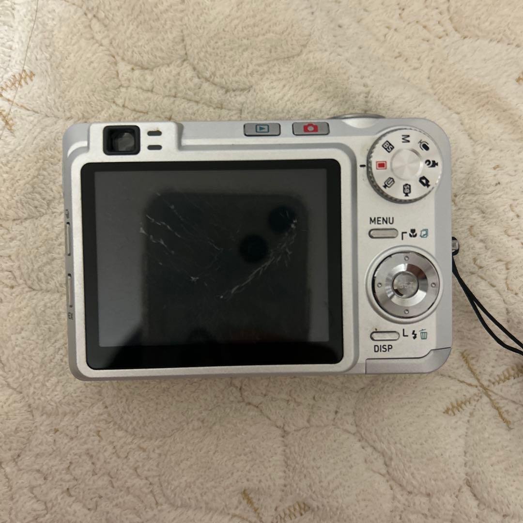 CASIO デジカメ　カメラ