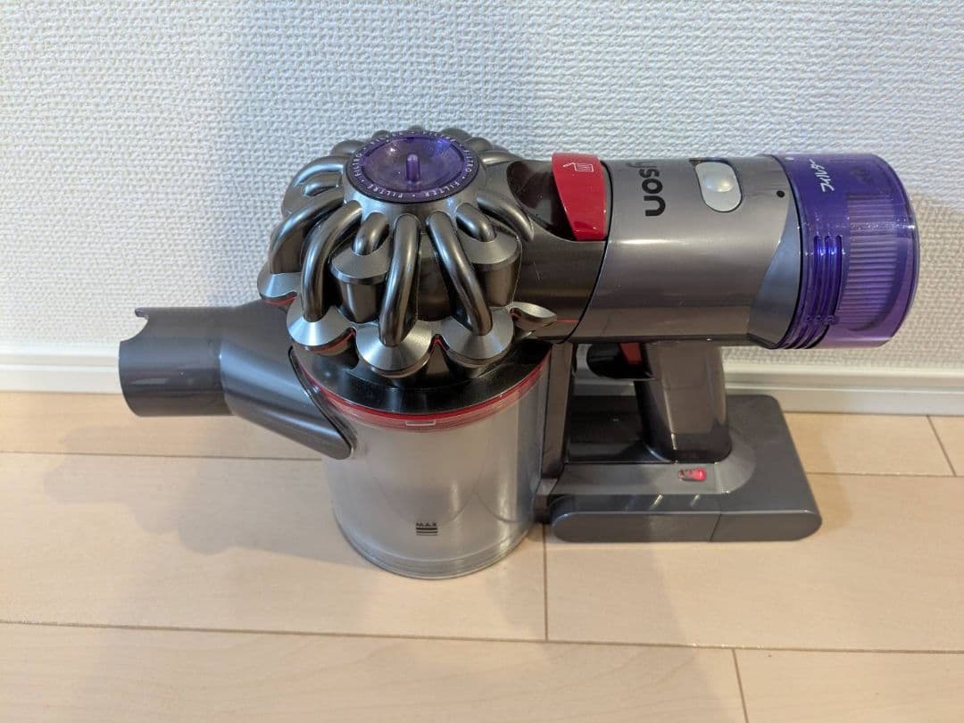 【ジャンク品】Dyson V8 Slim Fluffy コードレス掃除機
