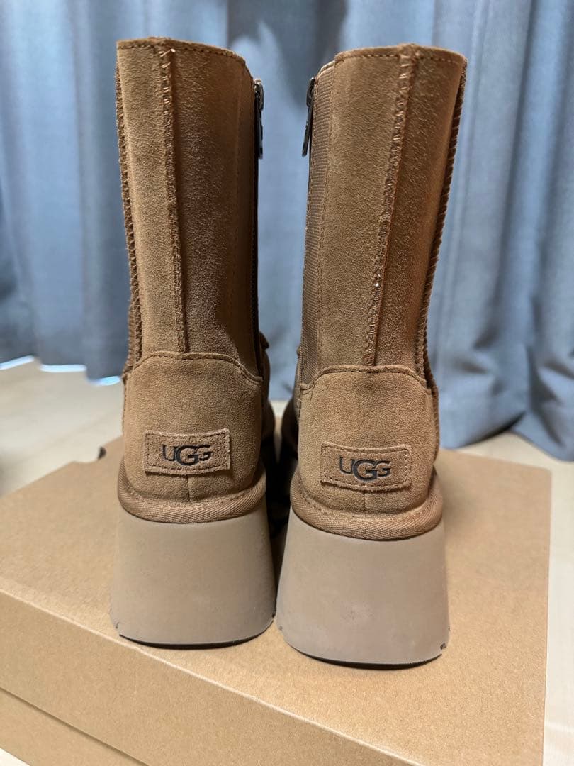 SALE♡新品♡UGG ブーツ　7（24）