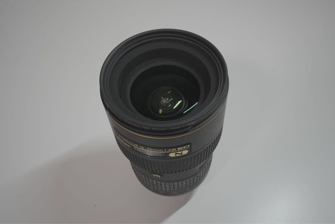 NIKKOR 16-35mm VRレンズ