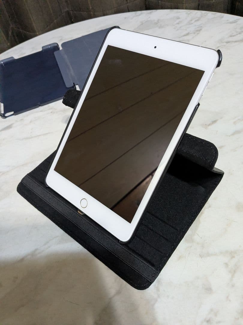 iPad Mini 第5世代 Wi-Fi Cellular 64GB