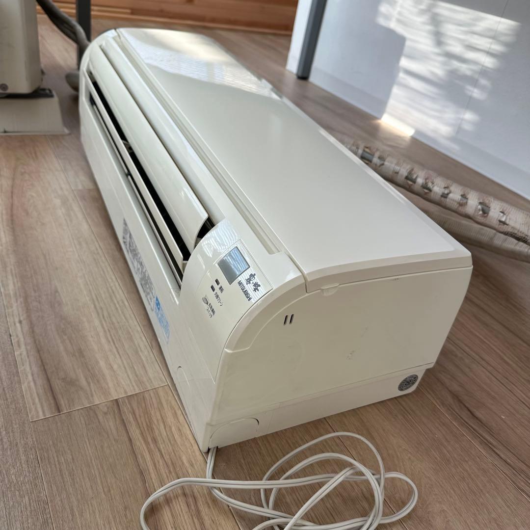 三菱ルームエアコンMSZ-GV221-W 通電確認済　2011年製