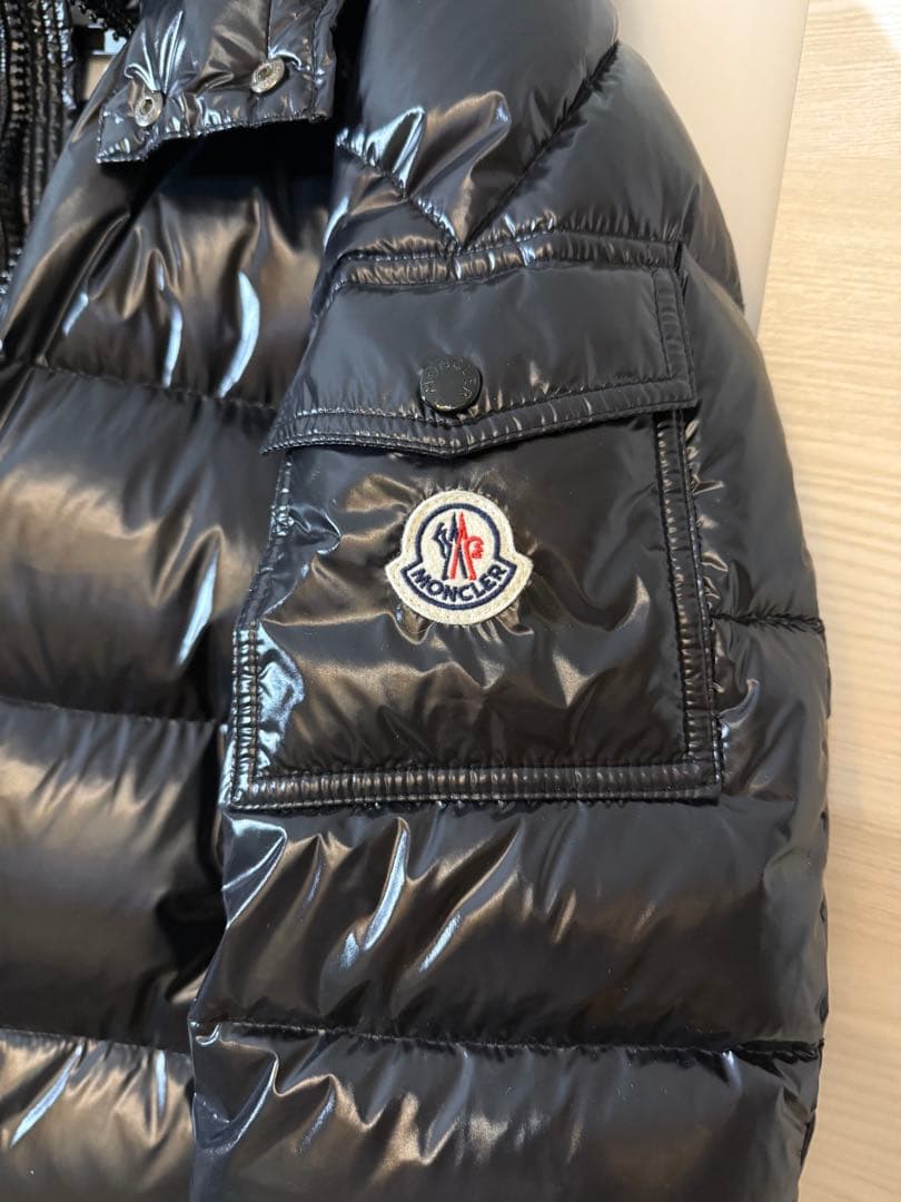Moncler マヤ黒 ダウンジャケット
