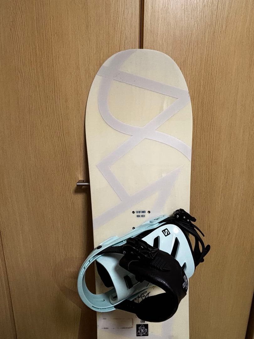 SALOMON Lotus 138cm スノーボード ビンディング ケース 付き