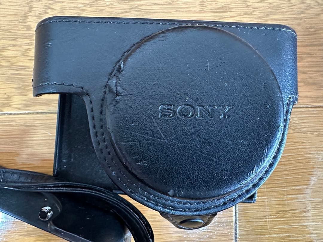 ほぼ未使用　Cyber-shot DSC-RX100M3