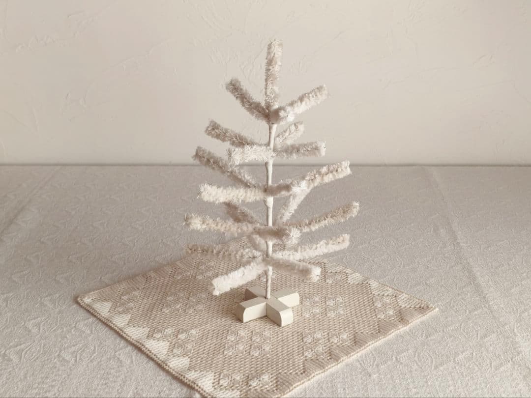 【トントトンさま】vintage tree ❀ モコモコ ホワイト モールツリー