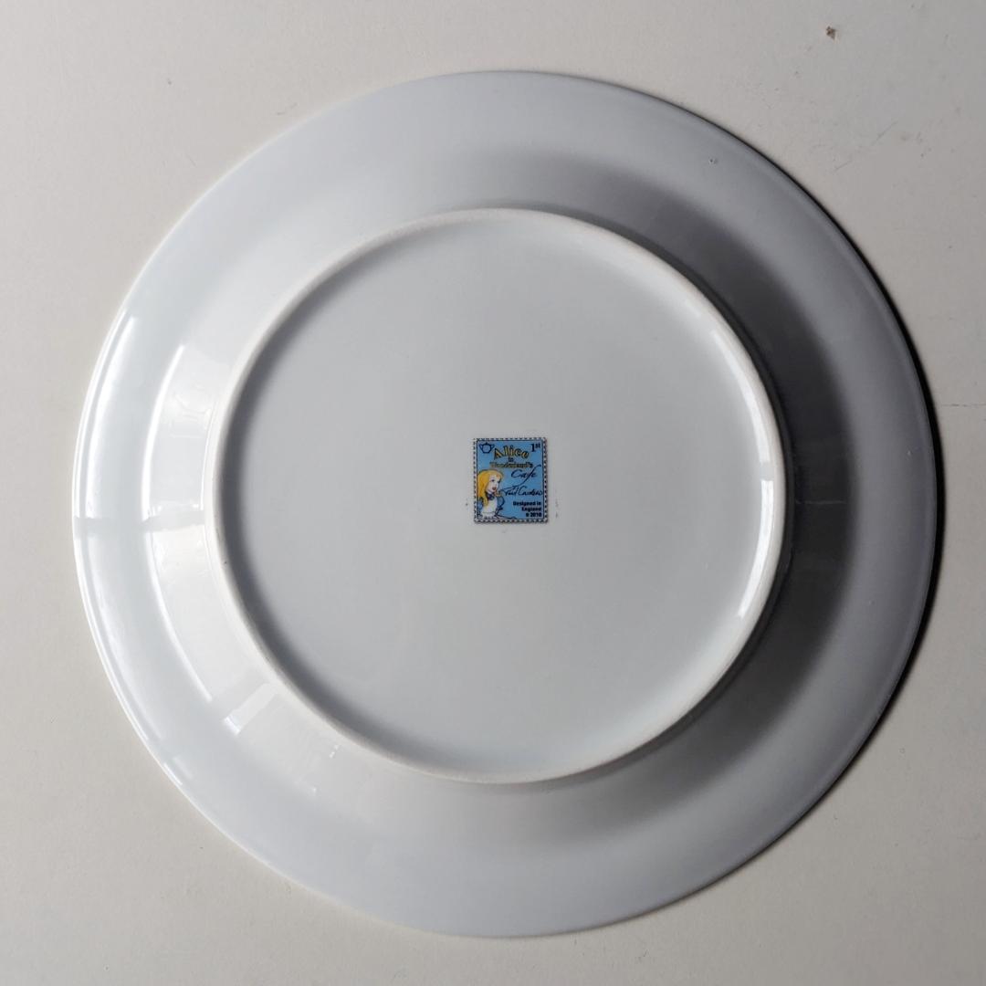 美品・未使用　不思議の国のアリス　大皿　4枚まとめ売り　プレート3枚　デザート皿