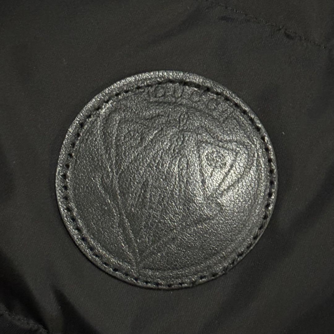 【裏地総柄❗️】GUCCI ダウンジャケット　ワッペンロゴ　ブラック　46 M
