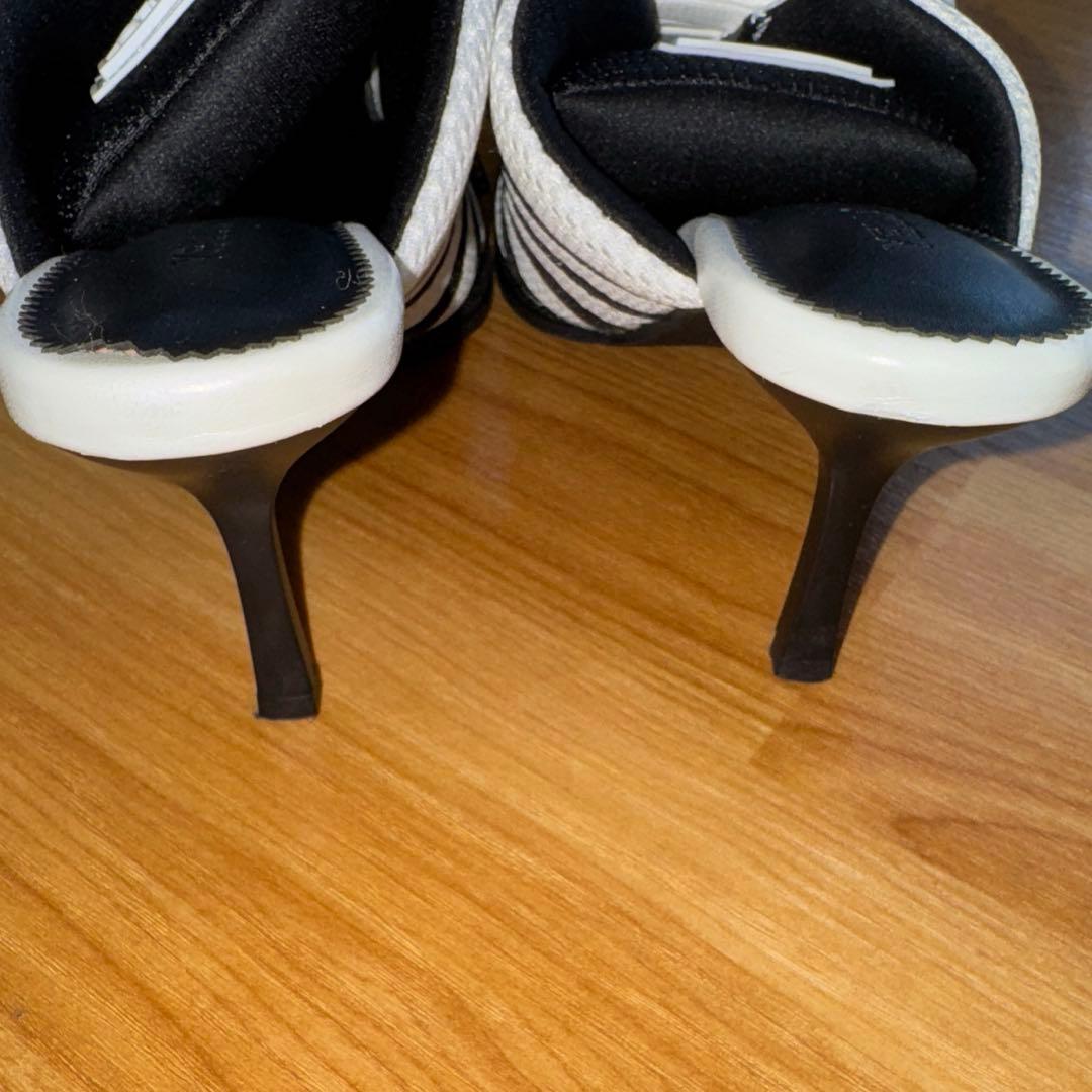 靴 YELLOW MONO SNEAKER MULES TTT