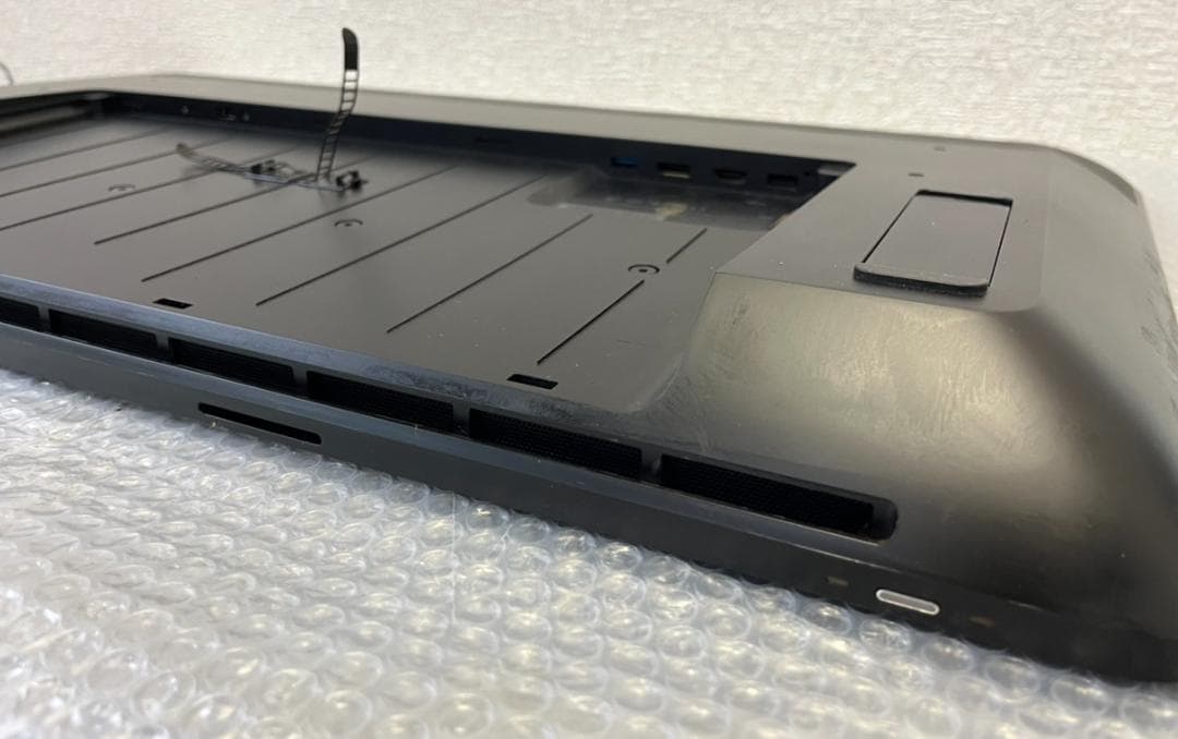 現状品 Wacom Cintiq Pro 24 DTK-2420 液晶タブレット