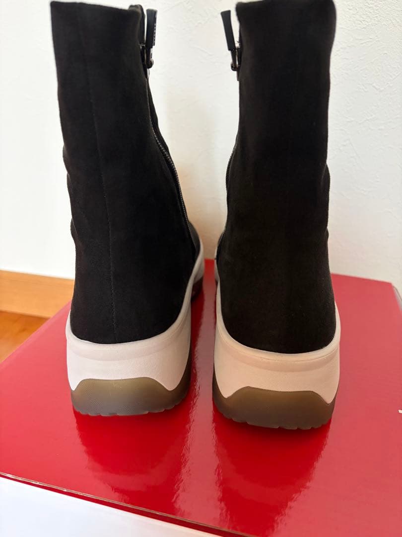 新品☆ fitfit 防水ストレッチブーツ （スエードブラック）