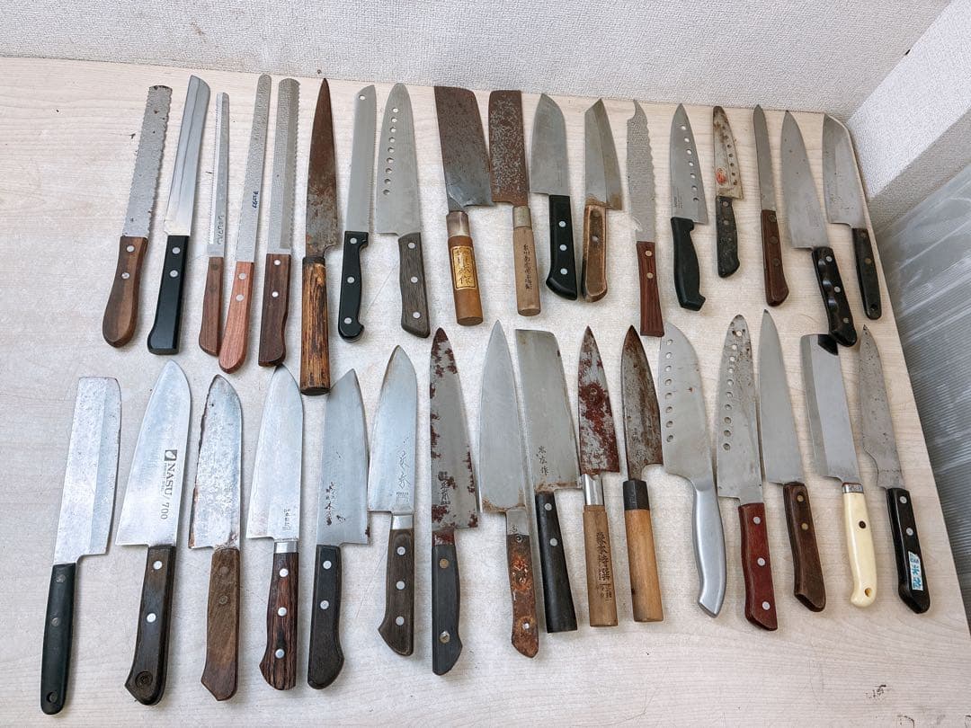 ジ*フ様 ●大量包丁 ナイフまとめ●箱入り 三徳包丁 万能包丁 TAKAYUKI