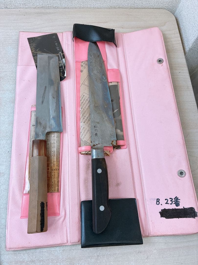 ジ*フ様 ●大量包丁 ナイフまとめ●箱入り 三徳包丁 万能包丁 TAKAYUKI