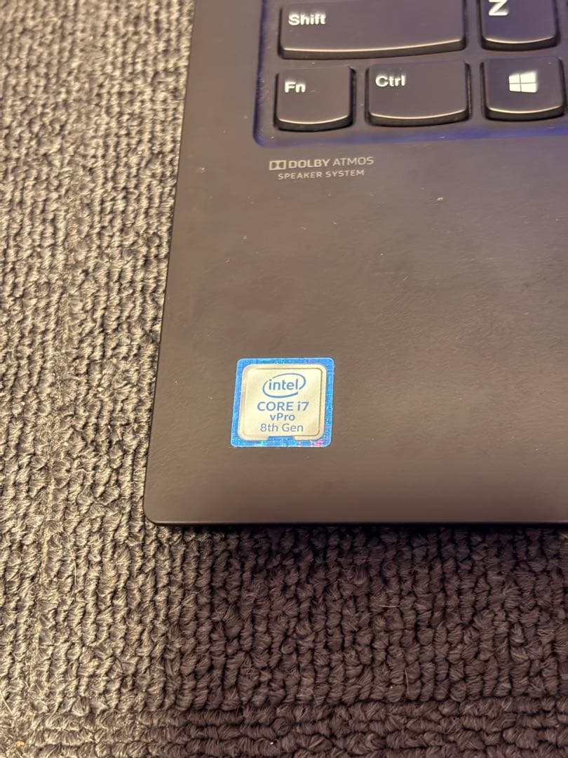 Lenovo Thinkpad X1 Carbon 第7世代