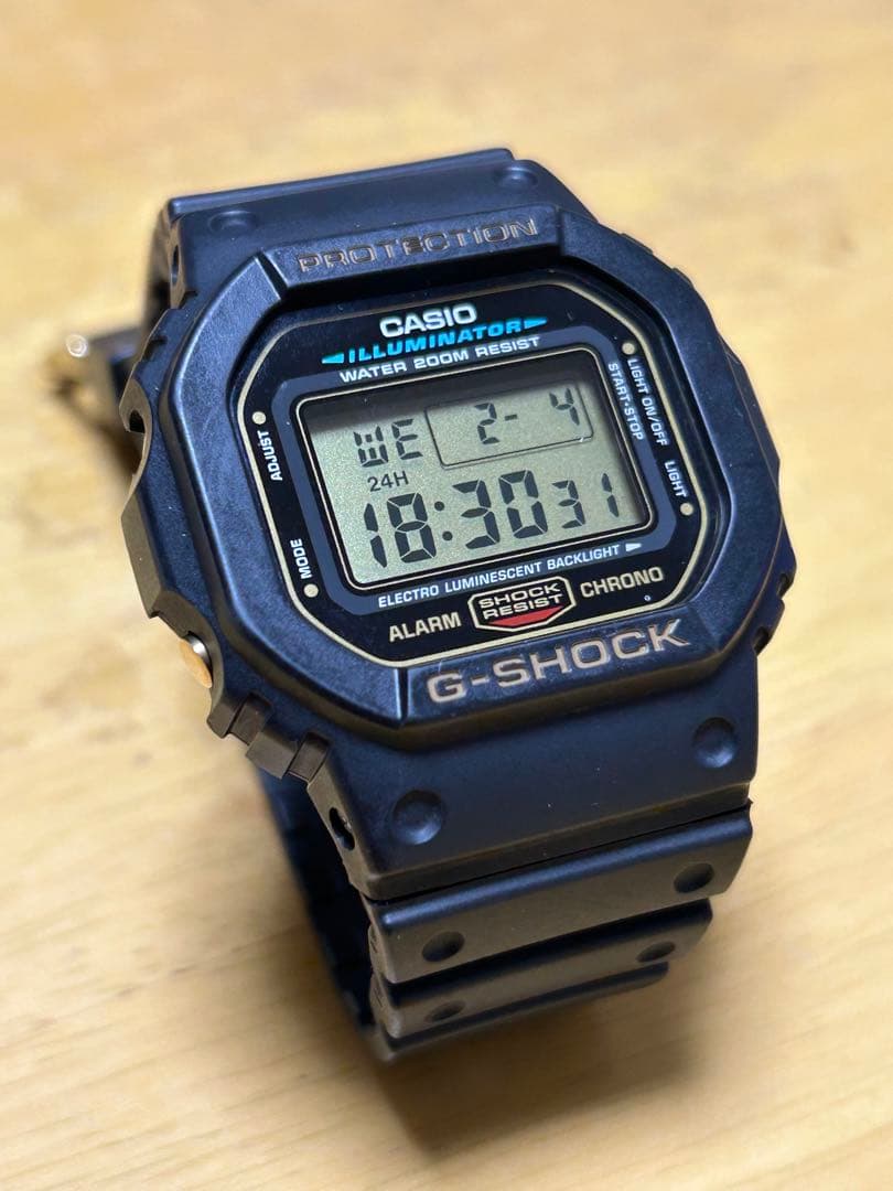 casio G-SHOCK ジーショックDW-5600E 良好　美品　ゴールド