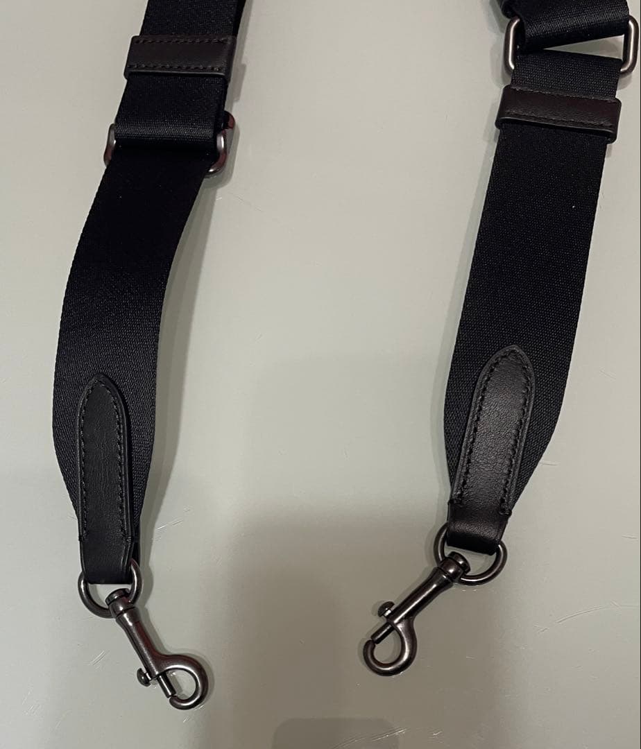 未使用品 COACH シグネチャー ショルダーバッグ ダークブラウンＸ黒