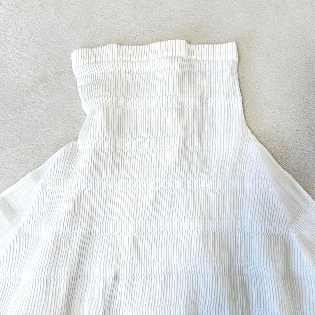 専用　ISSEY MIYAKE プリーツ　ホワイト　変形　長袖　　カーディガン