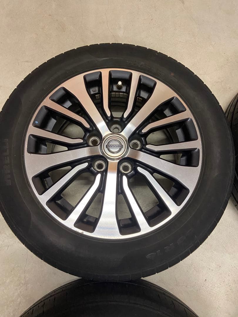 セレナ c26純正アルミホイールとタイヤセット送料込み