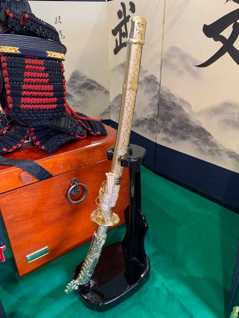 美品 高級 モダン 五月人形 兜 鎧兜 久月 ワダエミ監修