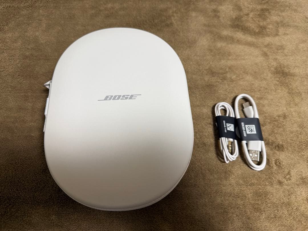 美品 BOSE QuietComfort Ultra ワイヤレスヘッドホン