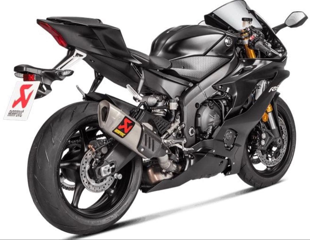 yzf-r6 Akrapovicスリップオンマフラー