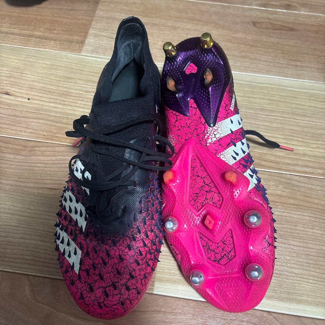 アディダスサッカースパイク28