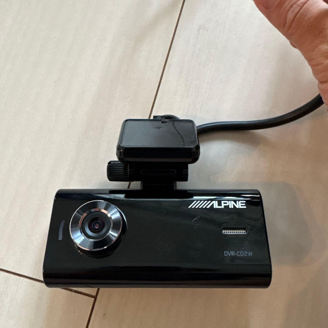 ALPINE DVR-C02W ドライブレコーダー　アルパイン　ハイエース4型後