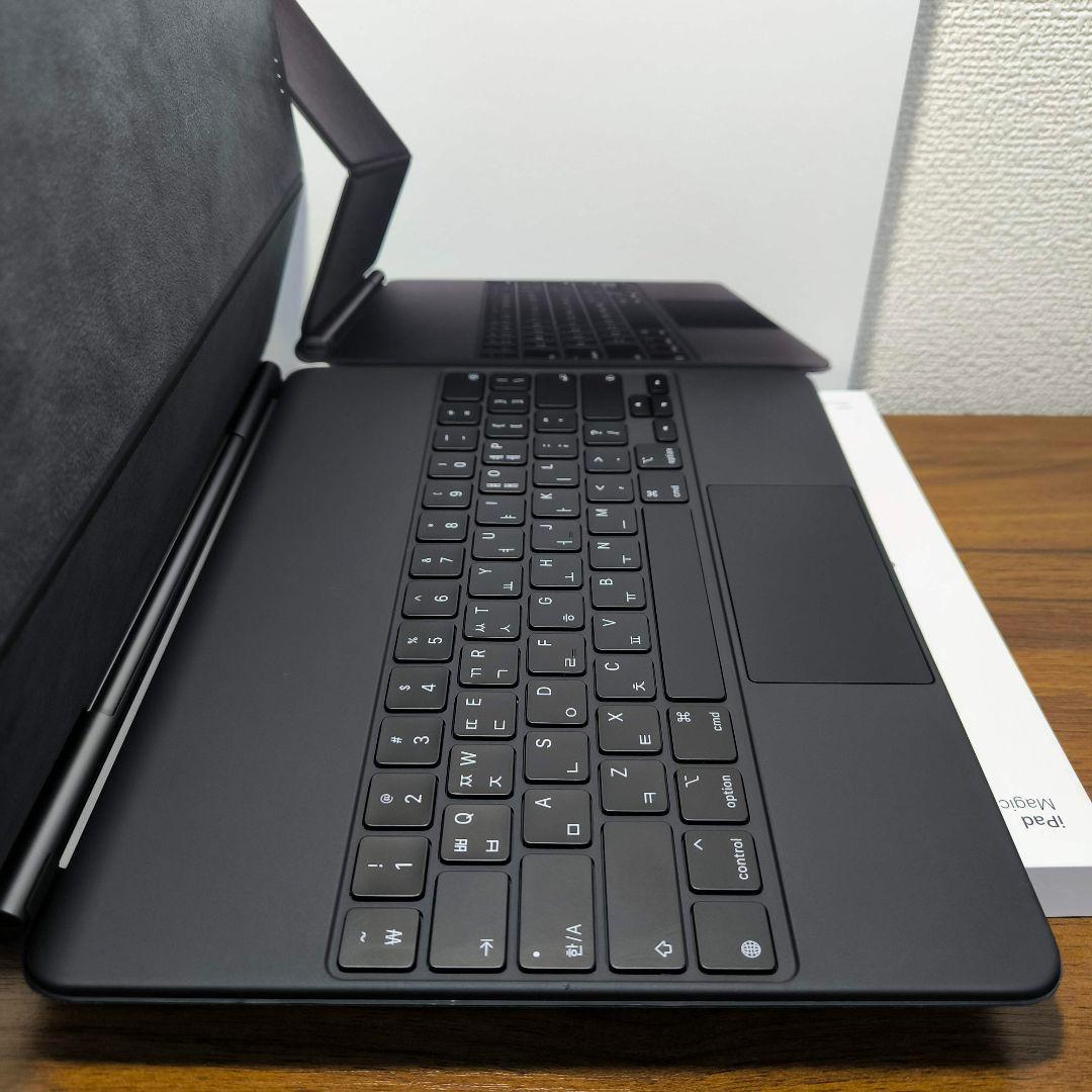 Apple iPad Magic Keyboard 12.9インチ