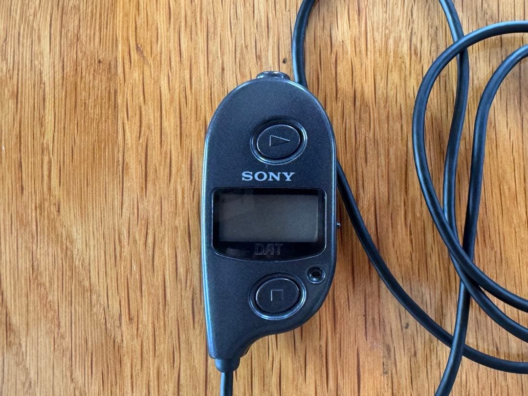 WMD-DT1 SONY DAT ウォークマン【動作品 経年劣化/一部破損有】