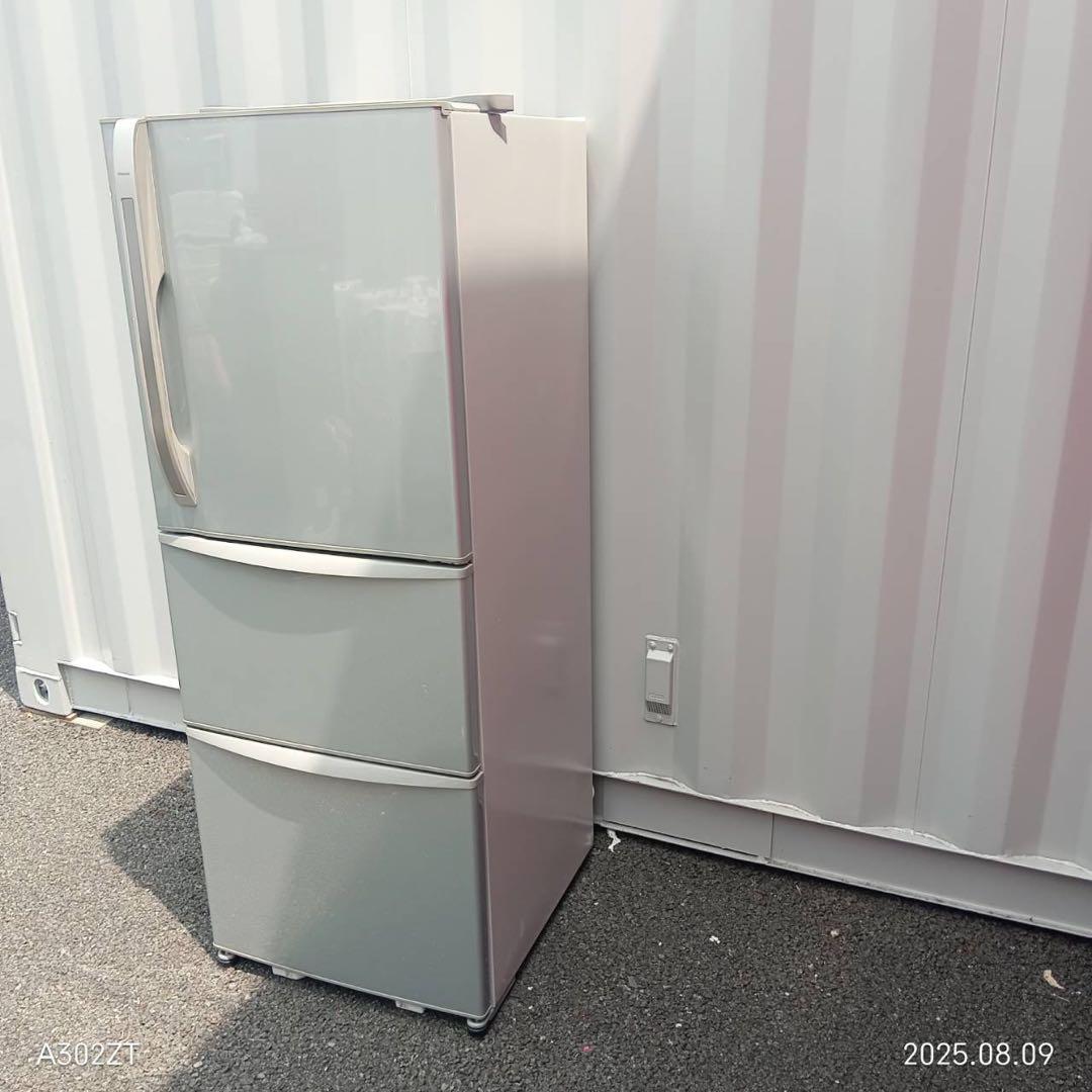 TH021★新生活応援 東芝　自動製氷機能付き　大型 3ドア冷蔵庫　339L