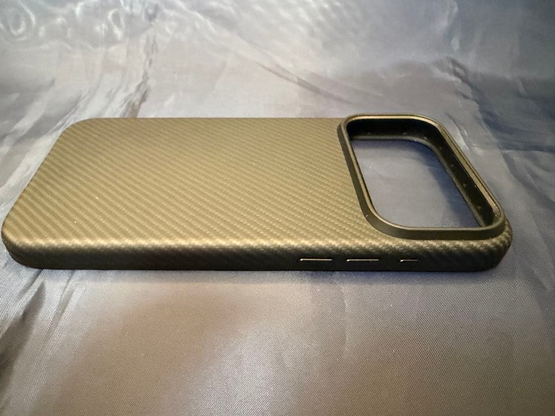 未使用　iPhone17PROMAX PITAKA 超人気ケース ピタカ